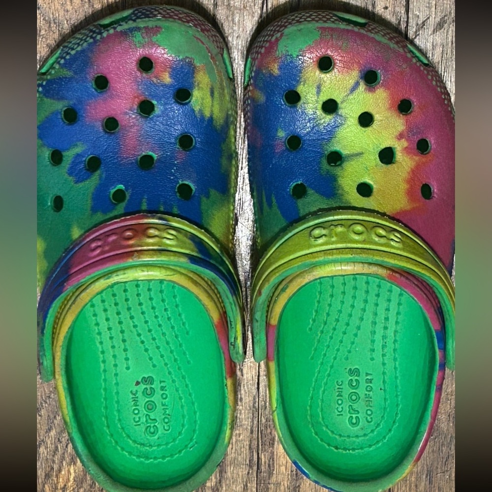 Crocs